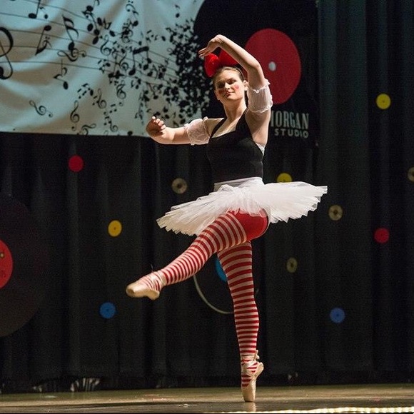 Meet your Posher, Synthia - Picture 5 of 8